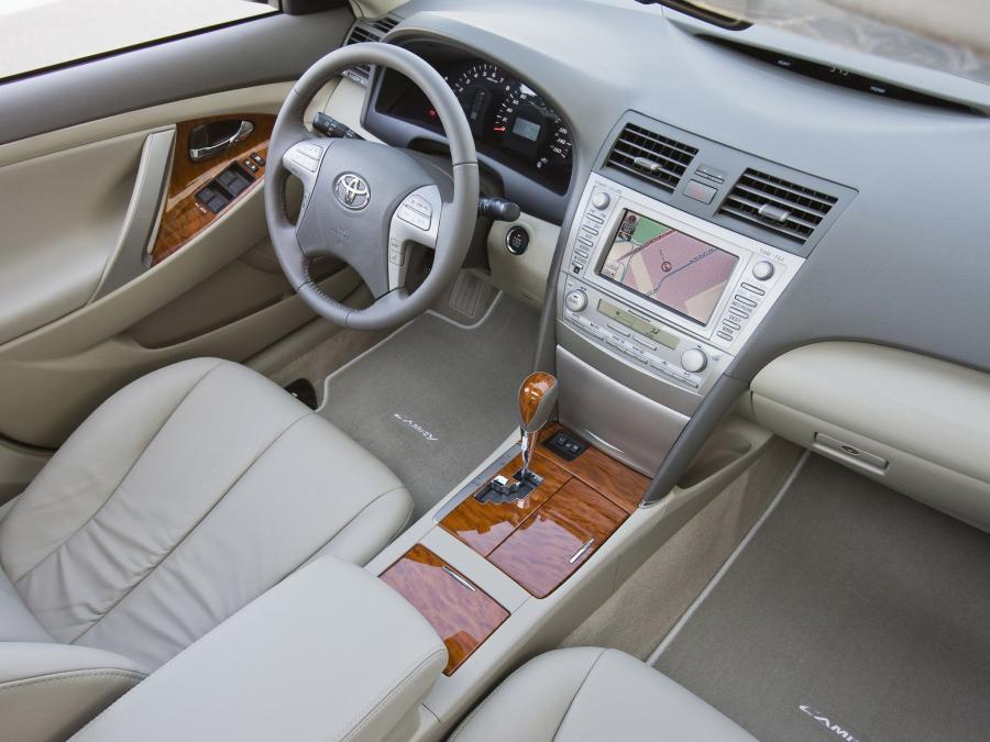  Toyota Camry XLE 2009 года  (фото 26 из 41)